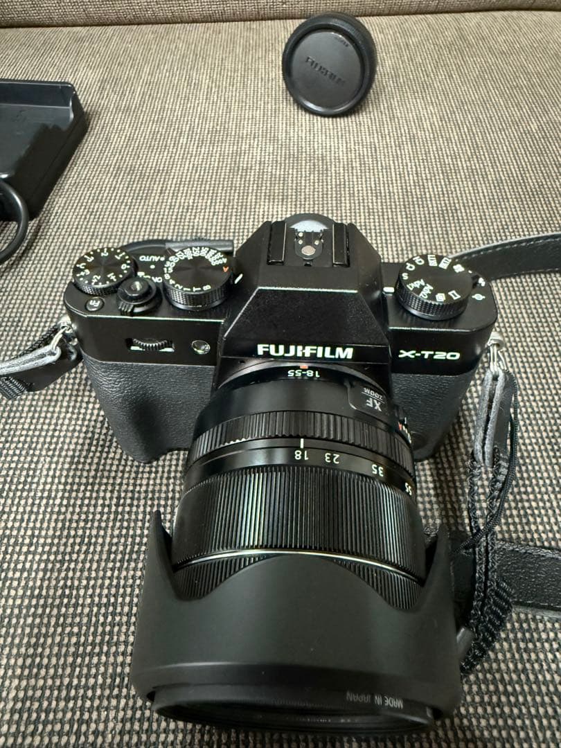 フジフィルム X-T20 レンズキット XF18-55mm 美品 ミラーレス