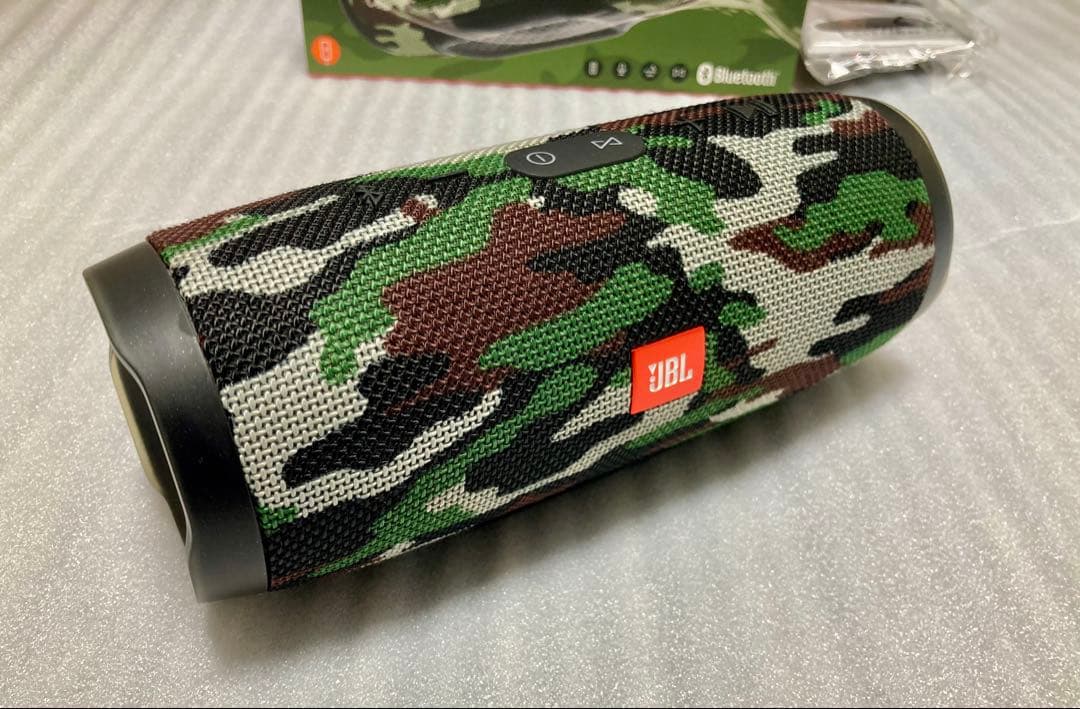 JBL Charge 3 ポータブルBluetoothスピーカースクワッド迷彩色
