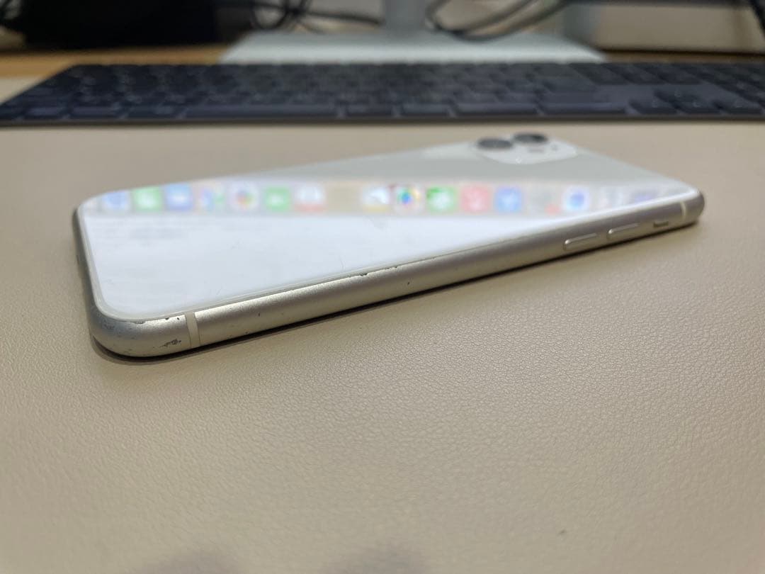 iPhone11 SIMフリー 64GB ホワイト