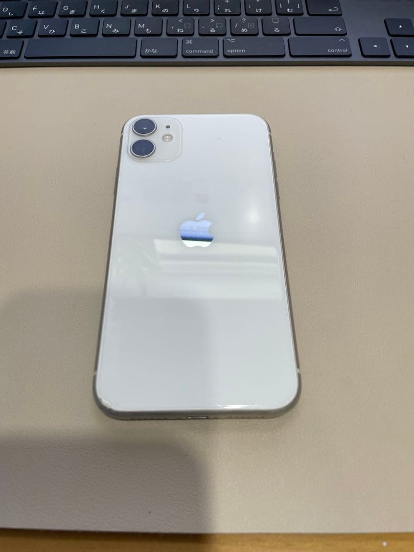 iPhone11 SIMフリー 64GB ホワイト