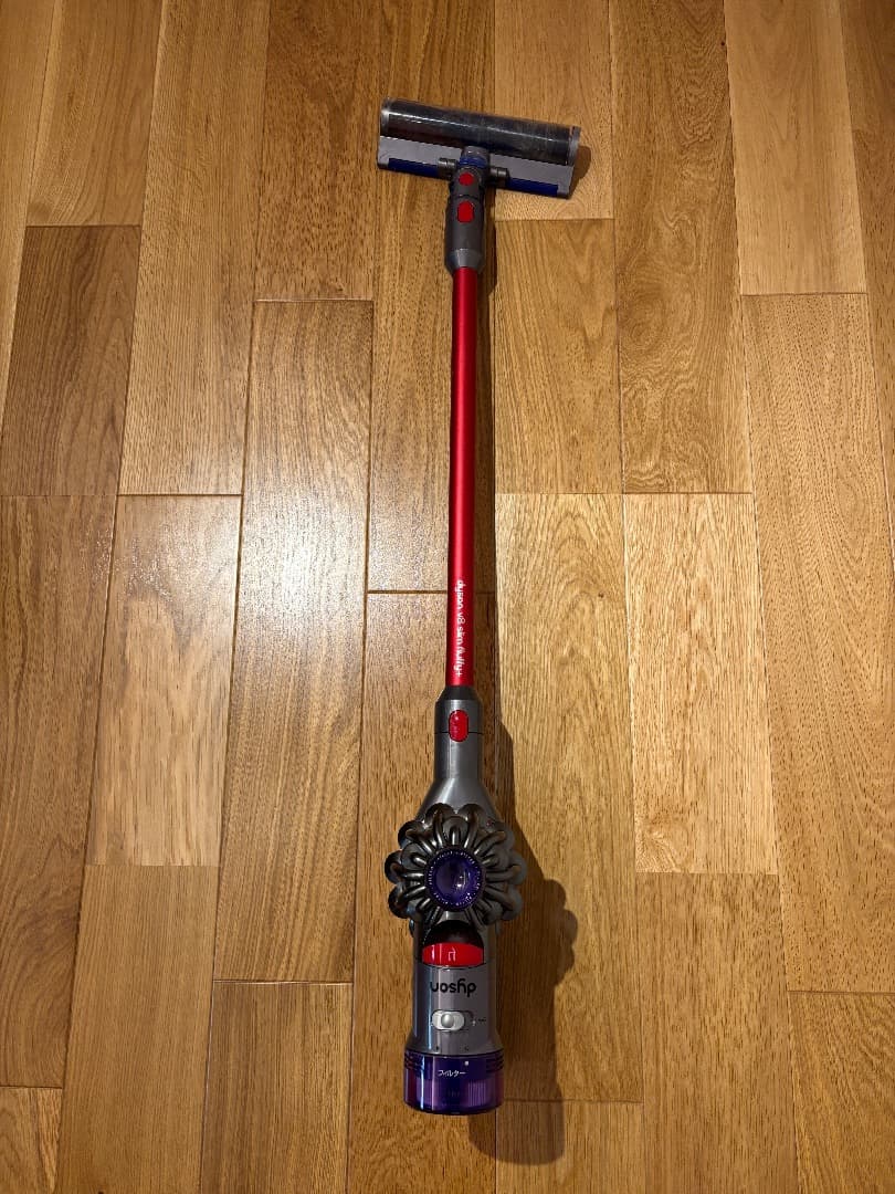 Dyson V8 slim fluffy+ ダイソン コードレス掃除機