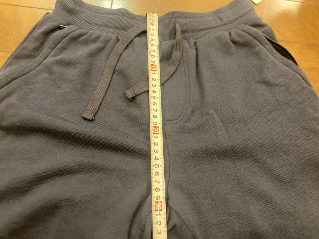 新品未使用☆aloネイビーショートパンツ☆アロヨガHawaiiハワイ☆ルルレモン