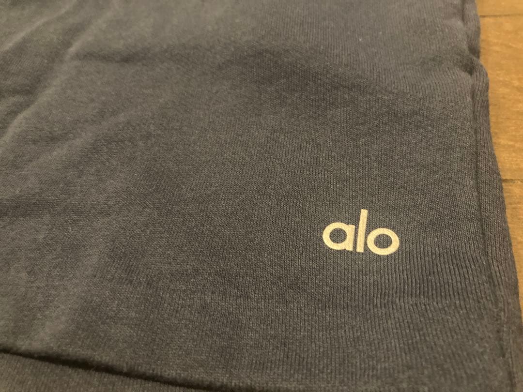 新品未使用☆aloネイビーショートパンツ☆アロヨガHawaiiハワイ☆ルルレモン