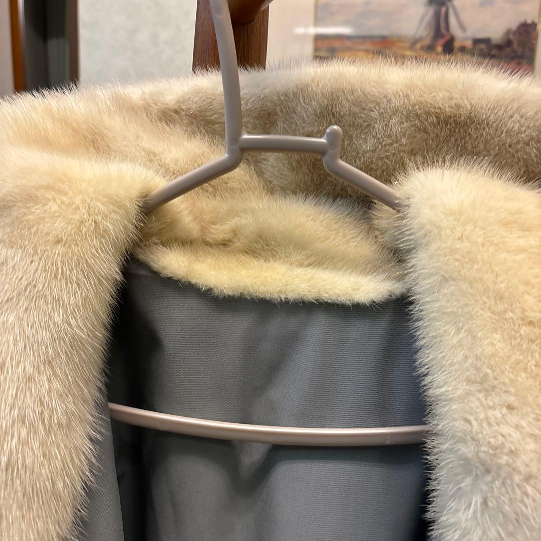 クリーム色 ファーコート ノーカラー