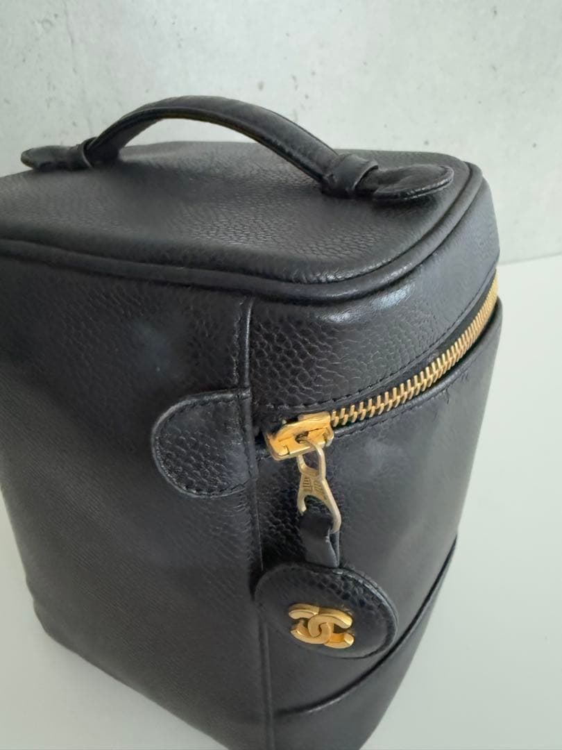 【最終価格】CHANEL バニティポーチ キャビアスキン