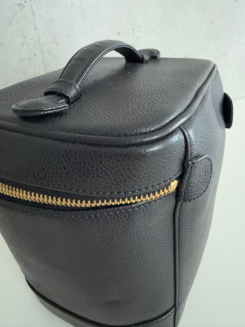 【最終価格】CHANEL バニティポーチ キャビアスキン