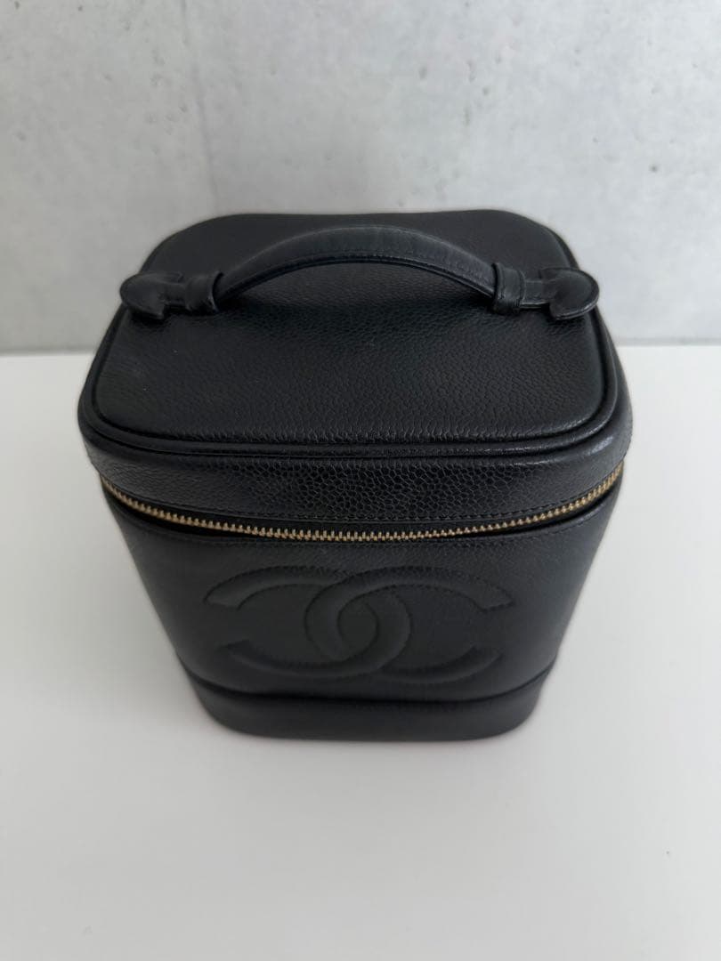 【最終価格】CHANEL バニティポーチ キャビアスキン