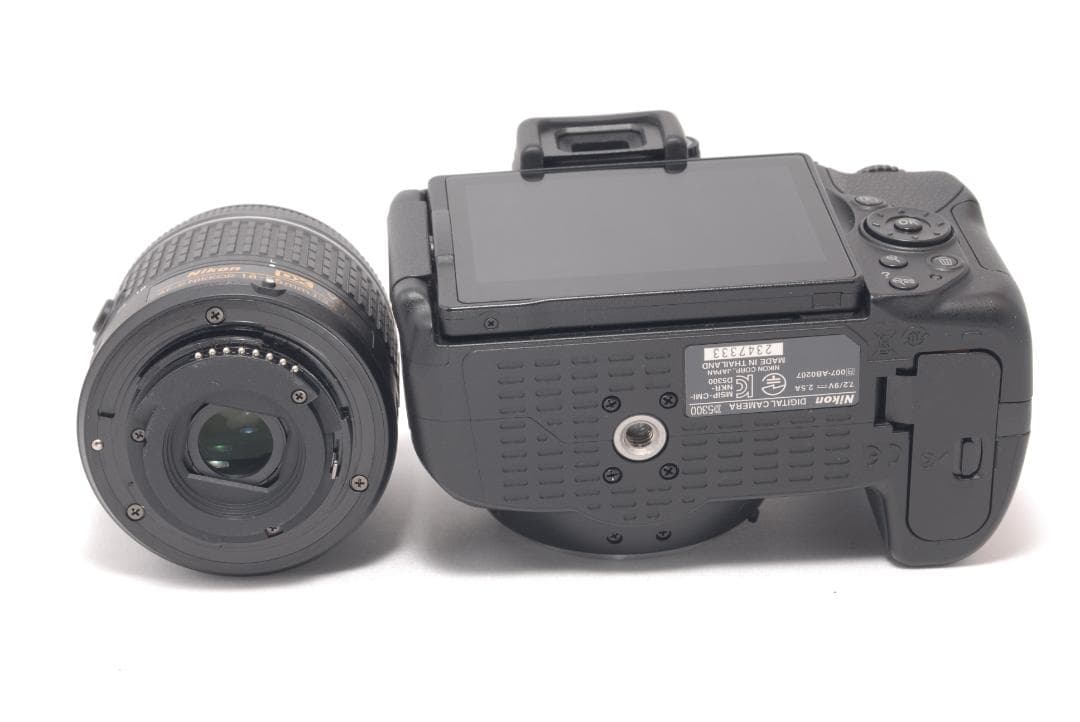 ⭐️大きめディスプレイ⭐️Nikon D5300　ニコン　デジタル一眼レフ
