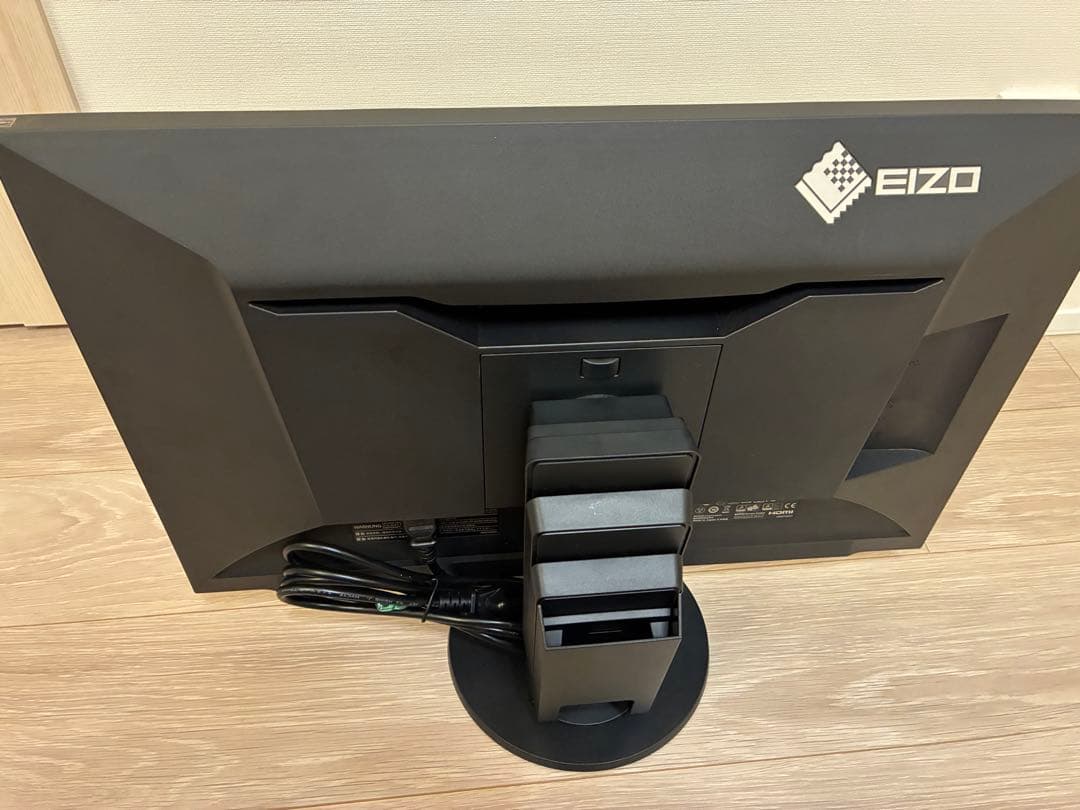 ゴ*ー様 【破格】EIZO EV2456 24.1インチモニター 内蔵スピーカー