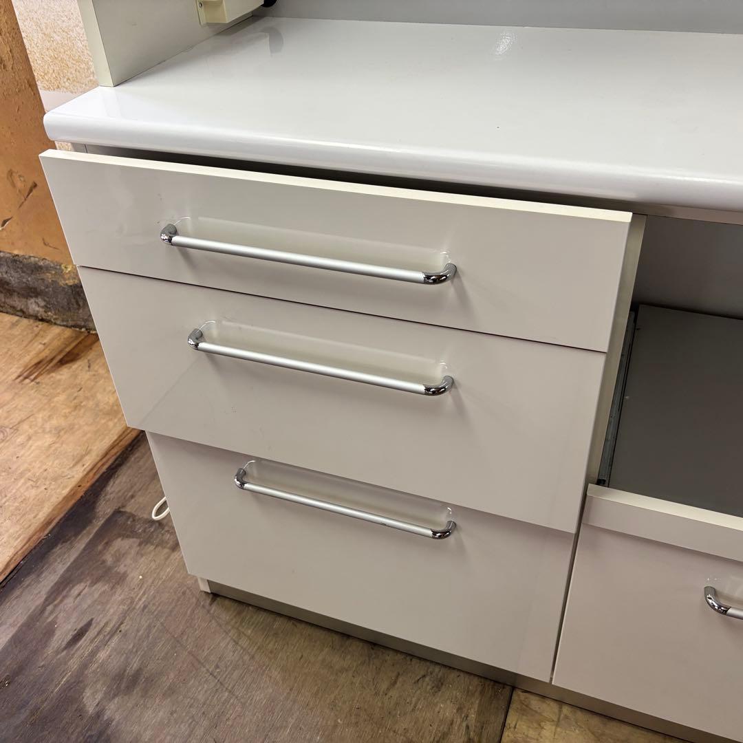 送料込み　食器棚　キッチンボード　カップボート　幅120cm