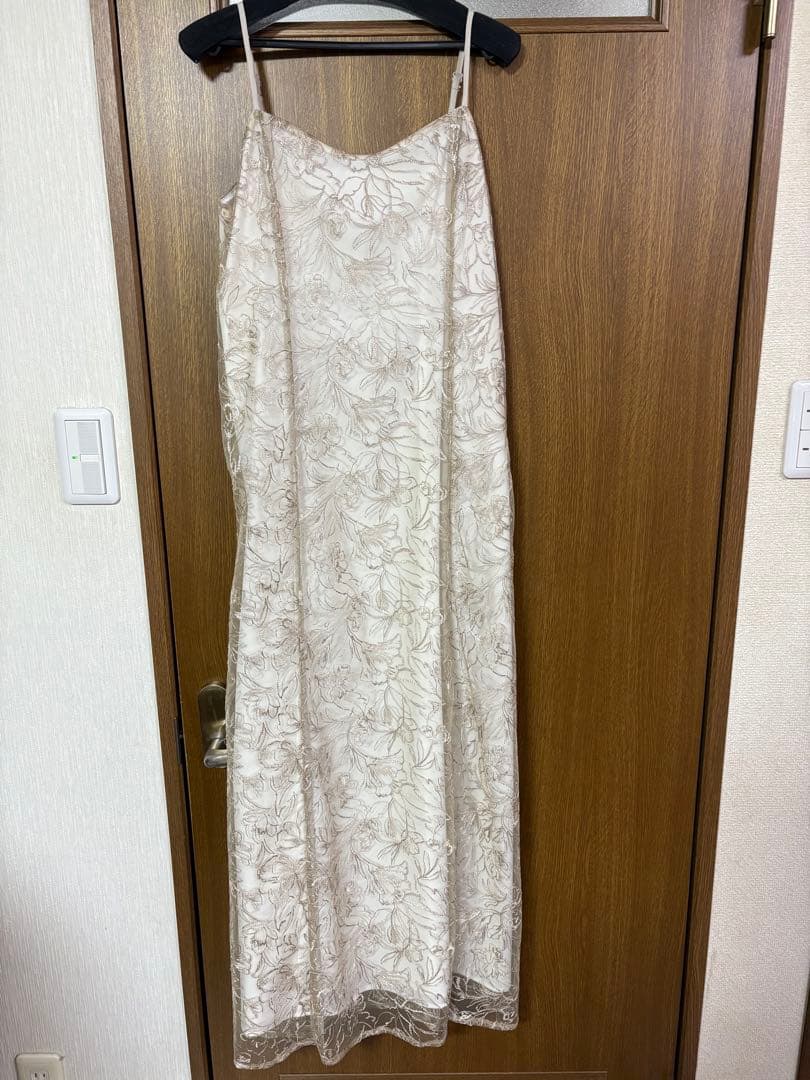 etoll. 刺繍レースレイヤードドレス　結婚式　お呼ばれ　ベージュ