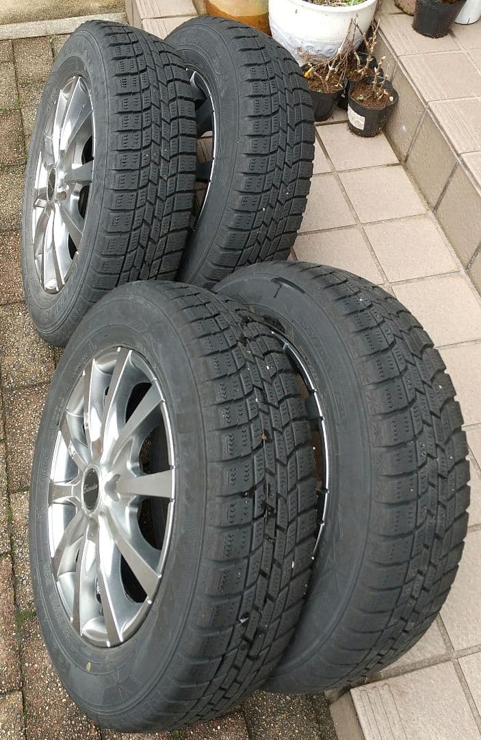 ■スタッドレス155/70R13ダイハツ★アルミ付４本●