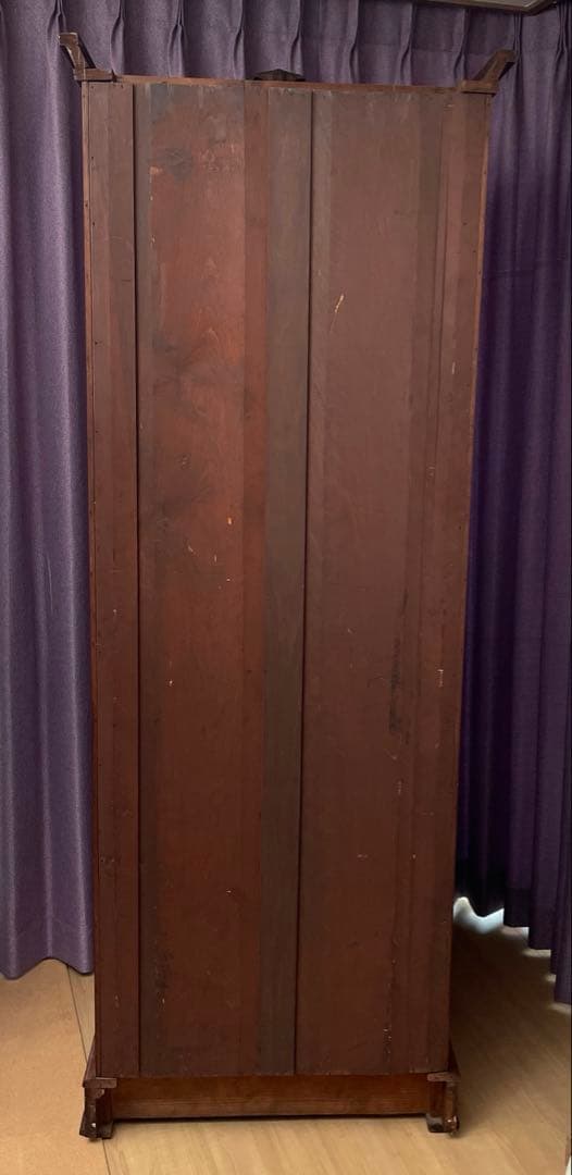 イギリスアンティークのマホガニー製ワードローブ