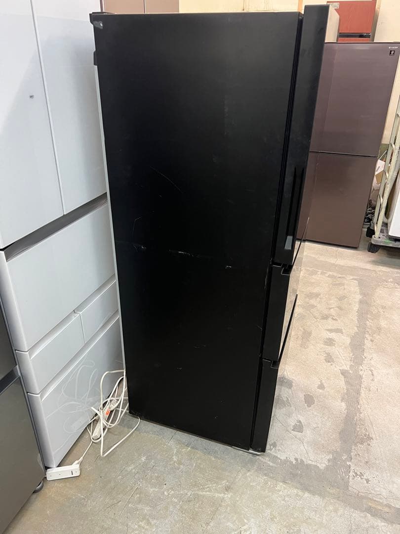 2017年式 282L Hisense 3ドア冷蔵庫 HR-G2801BR