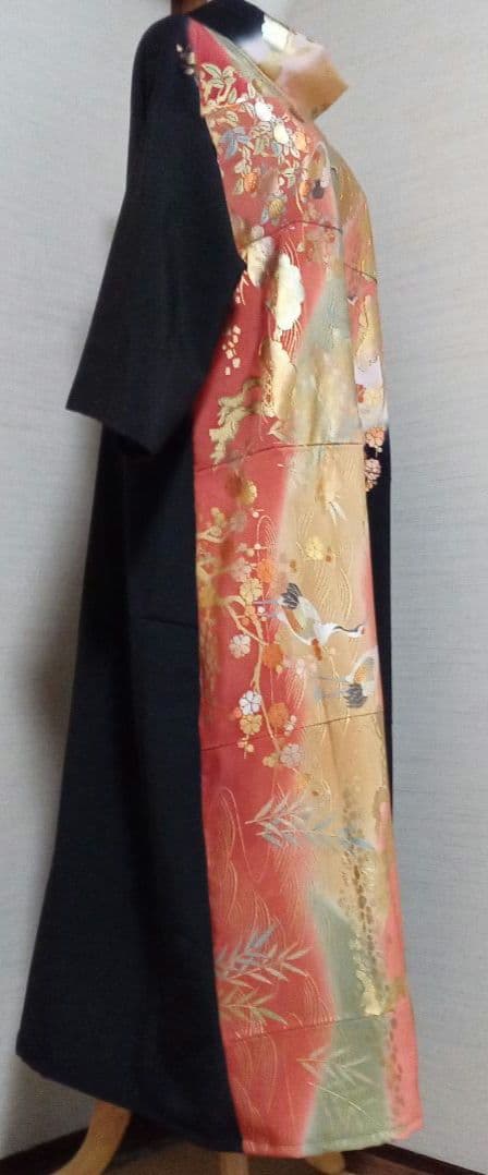 黒留袖リメイクワンピース 華やかな金彩　ゴージャス