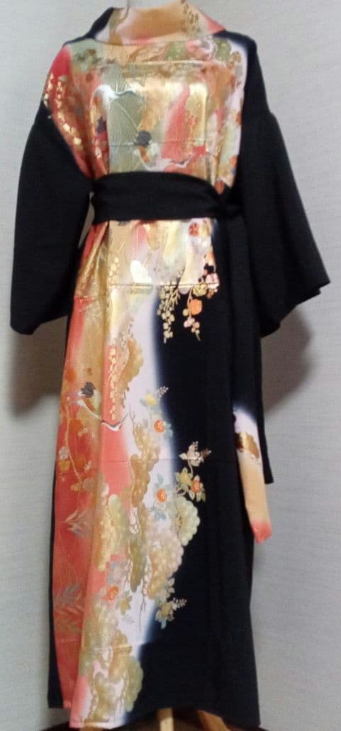 黒留袖リメイクワンピース 華やかな金彩　ゴージャス
