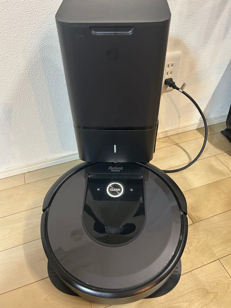 【美品】ルンバ i7 クリーンベース付き iRobot Roomba i7+
