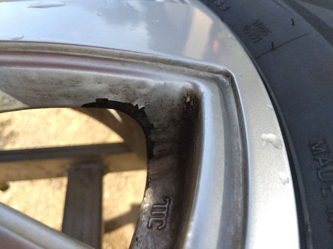 5穴マルチ15インチインチアルミホイール　4本セット送料込み195/65R15