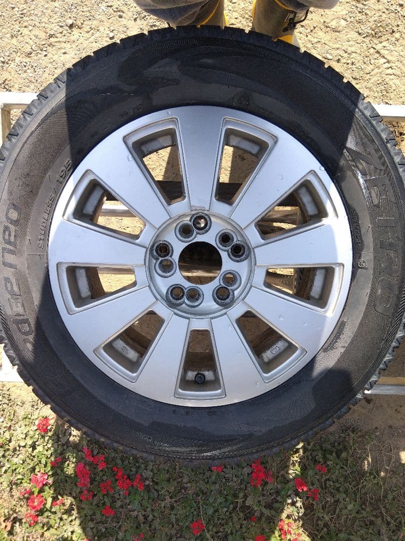 5穴マルチ15インチインチアルミホイール　4本セット送料込み195/65R15