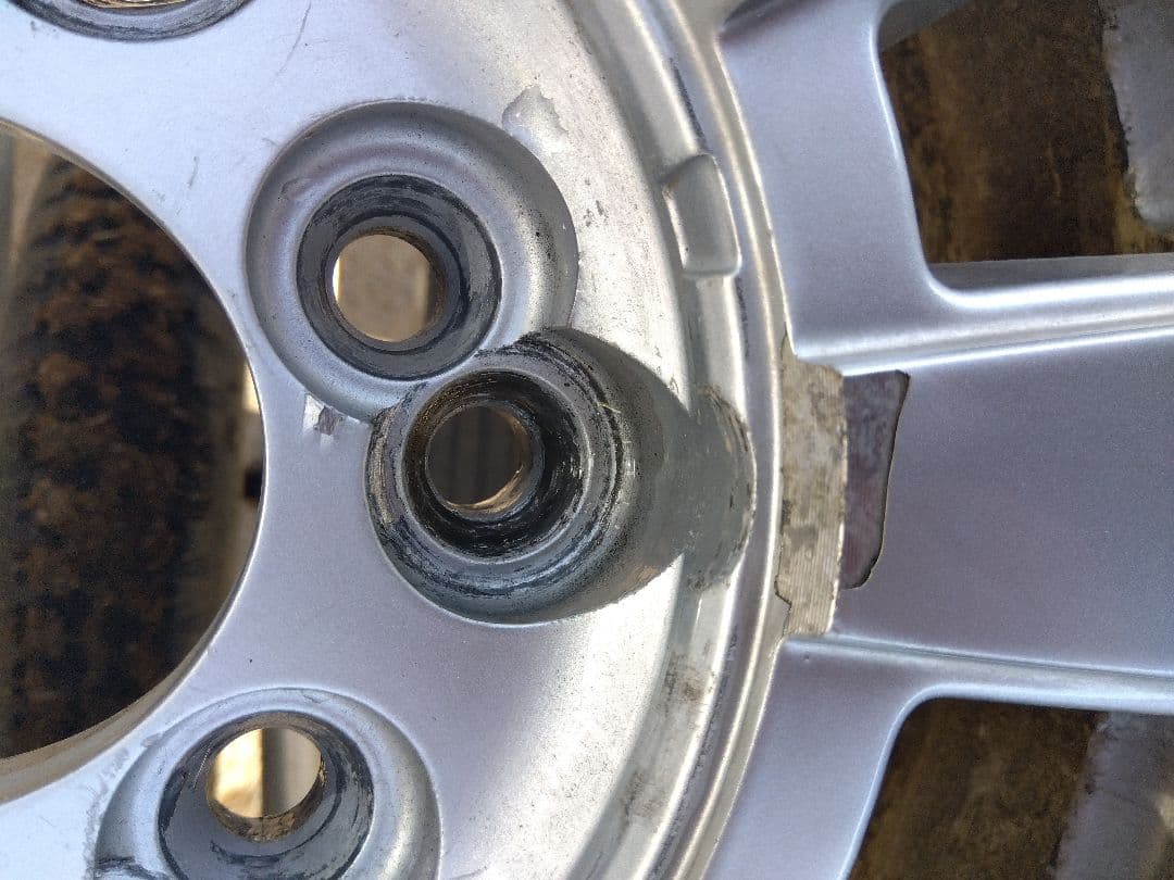 5穴マルチ15インチインチアルミホイール　4本セット送料込み195/65R15