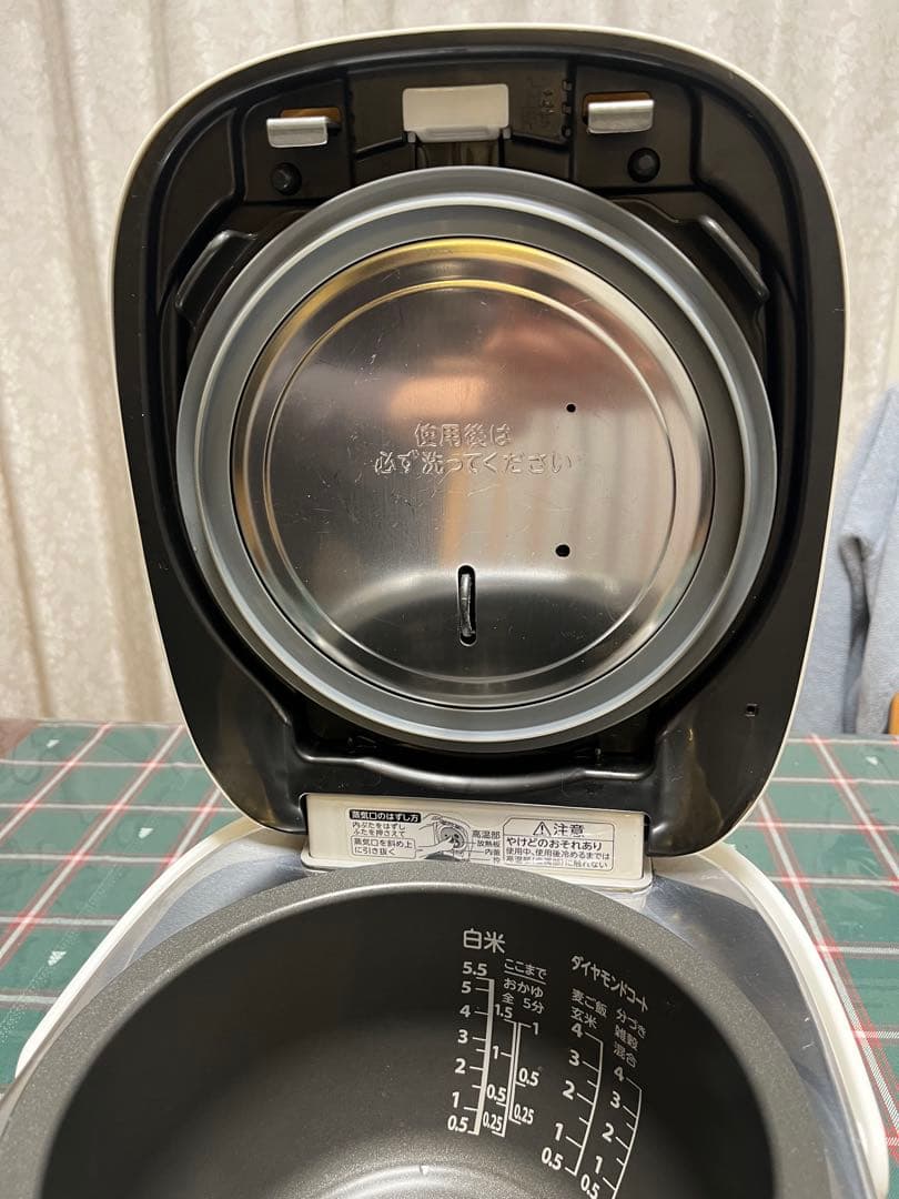 TOSHIBA RC-10VST 炊飯器 IH 5.5合炊き【取扱説明書付】