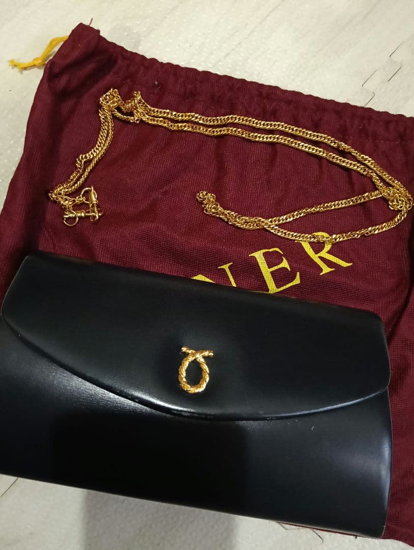 中古！英国王室御用達！LAUNER ブラック ショルダーバッグ