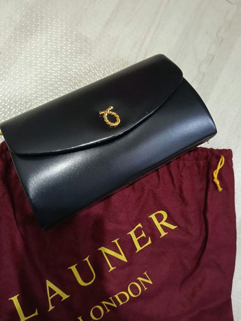 中古！英国王室御用達！LAUNER ブラック ショルダーバッグ