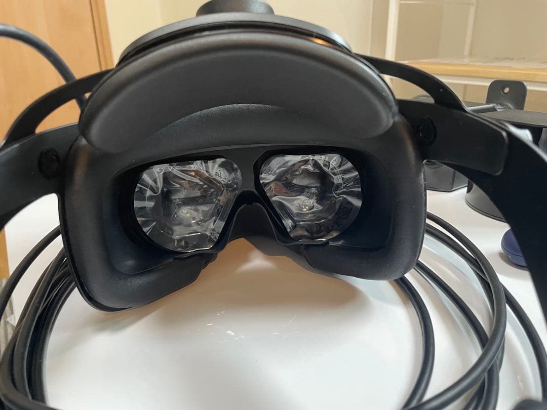 vrゴーグルVarjo Aeroヘッドセット&ベースステーション&コントローラー