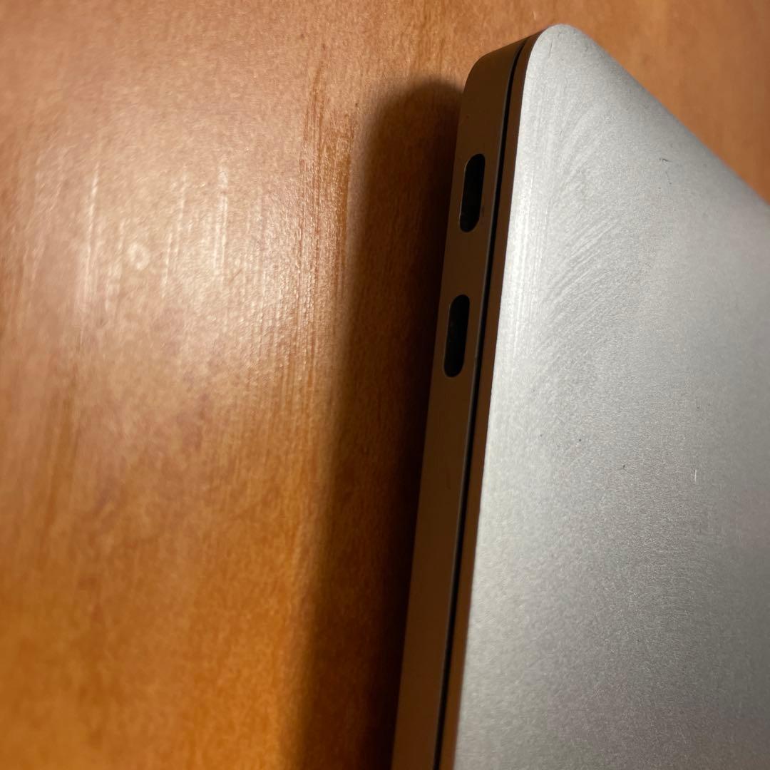 D*Ｌ様 MacBook シルバー 2020年 M1チップ