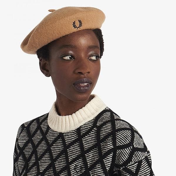 FRED PERRY ベレー帽　ダークキャラメル　正規品　新品　タグ付き 残1点