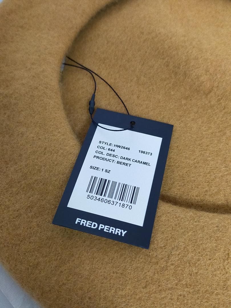 FRED PERRY ベレー帽　ダークキャラメル　正規品　新品　タグ付き 残1点