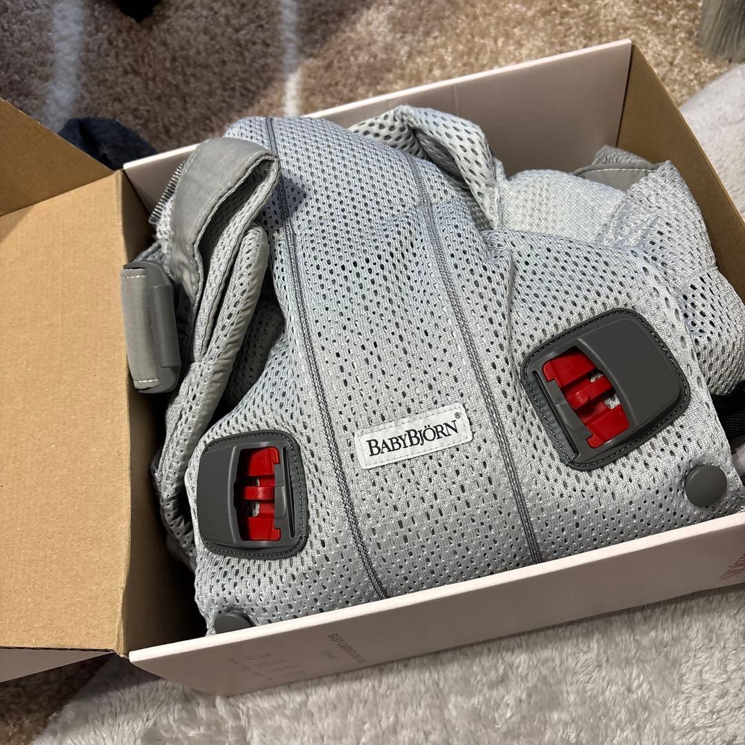 新品未使用品BABY CARRIER HARMONY Airy meshシルバー