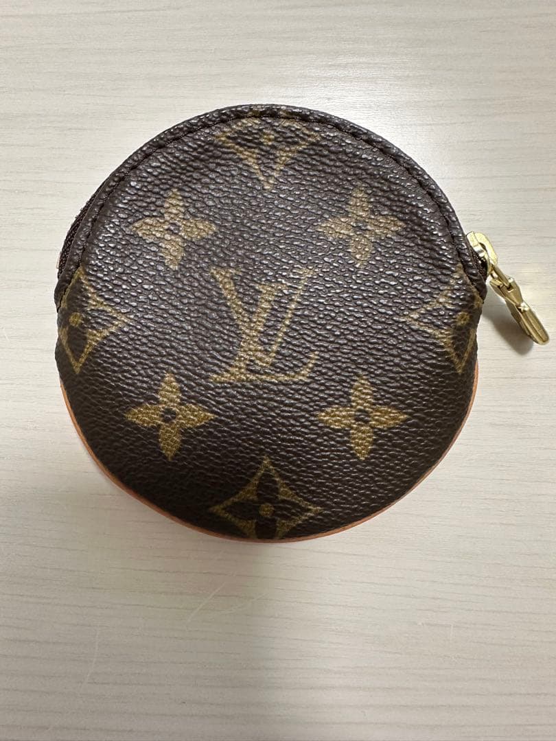 a.toaiku　LOUIS VUITTON モノグラム ケース