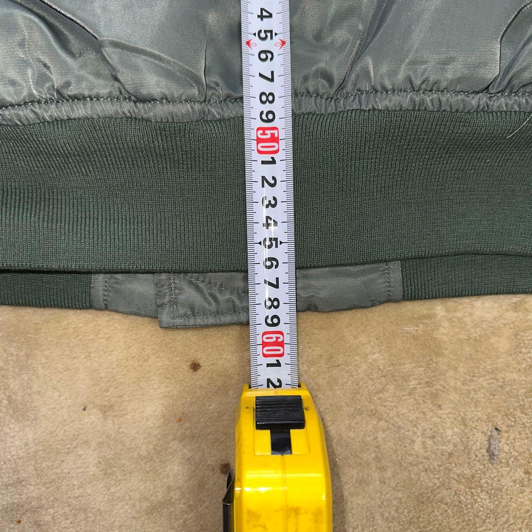 MA-1ベスト　サイズM大きめ