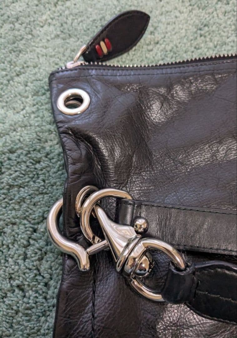 BALLY ブラックレザー ショルダーバッグ メンズ