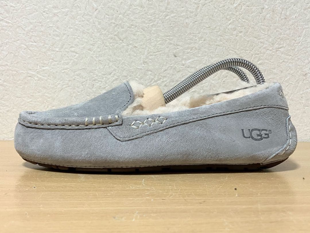 ★未使用！UGG Ansley 3312 アグ アンスレー モカシン ムートン