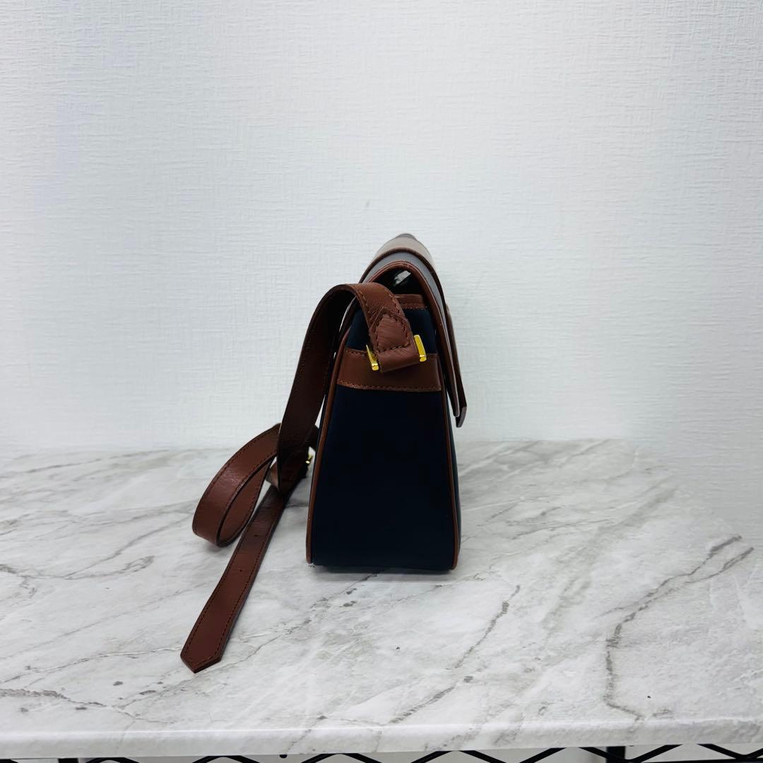 ✨YvesSaintLaurent✨イブサンローラン✨ネイビー✨ショルダーバッグ