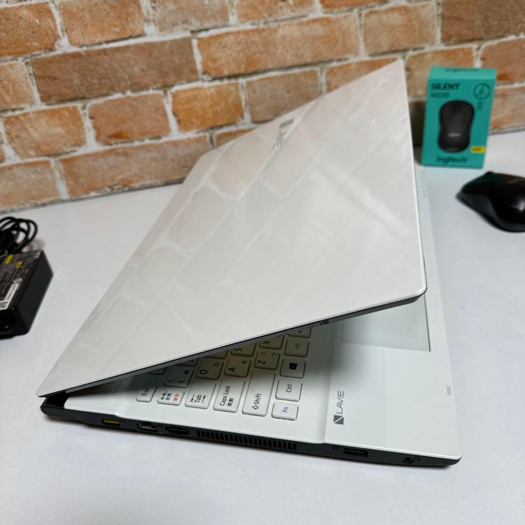 美品　NEC ノートPC 第7世代　SSD Windows 11 オフィス付き