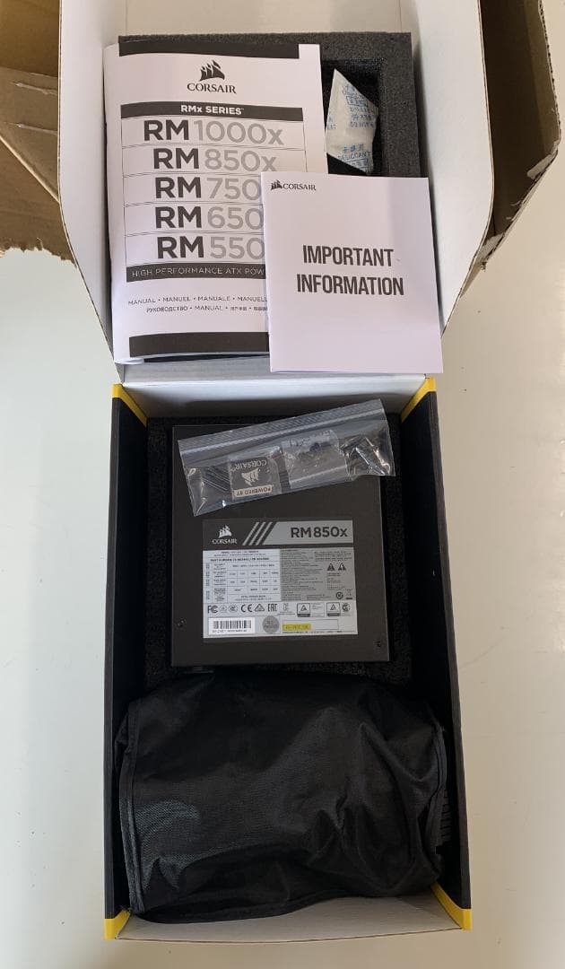 CORSAIR 電源ユニット RM850x 80PLUS/GOLD 箱付き