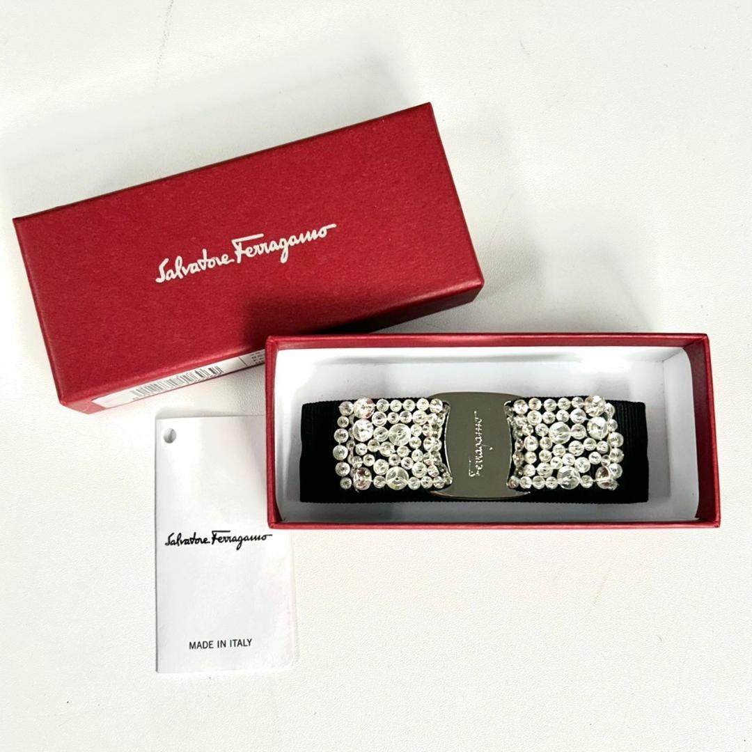 新品 Salvatore Ferragamo CRYSTAL バレッタ