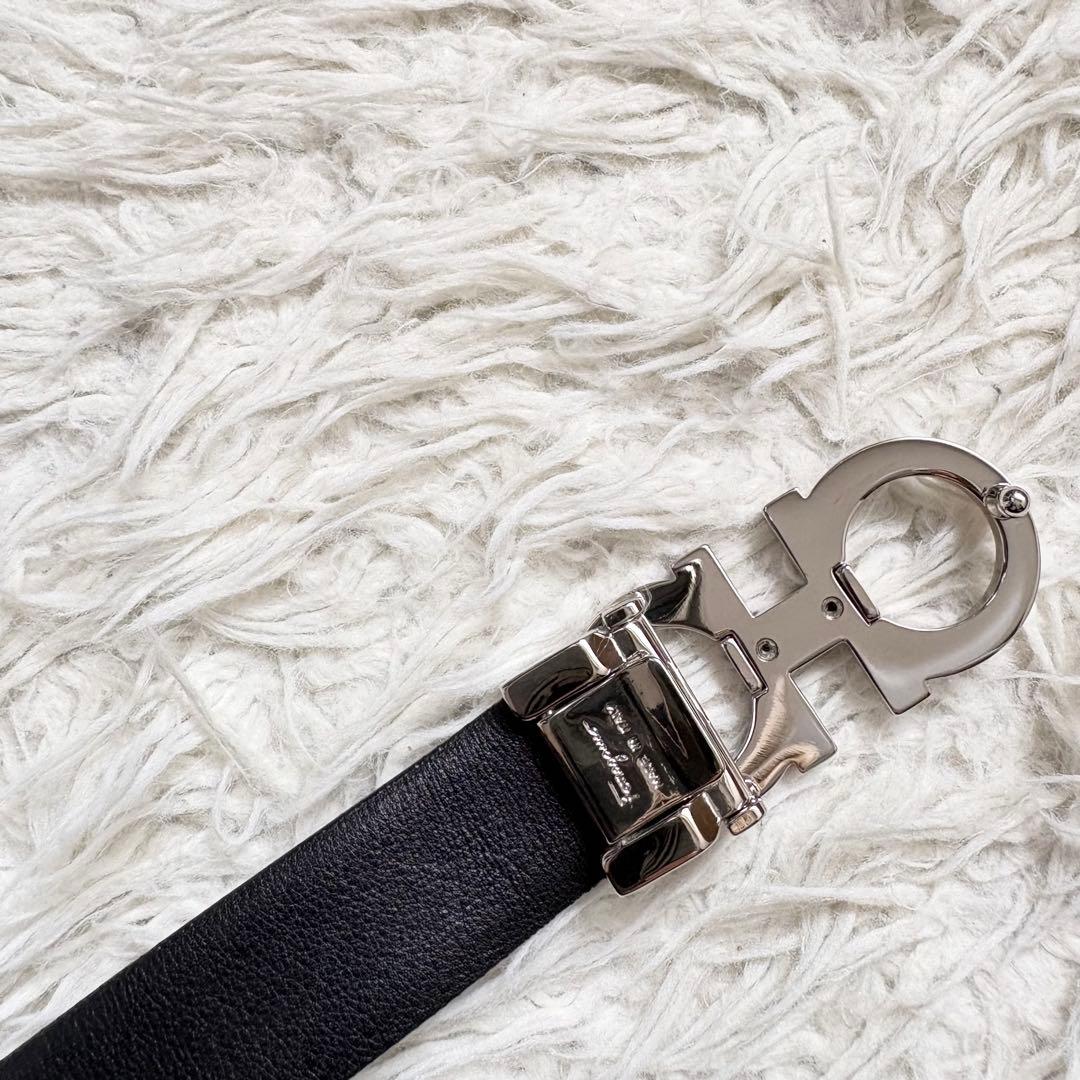 極美品　Ferragamo　ダブルガンチーニ　リバーシブルベルト　レディース