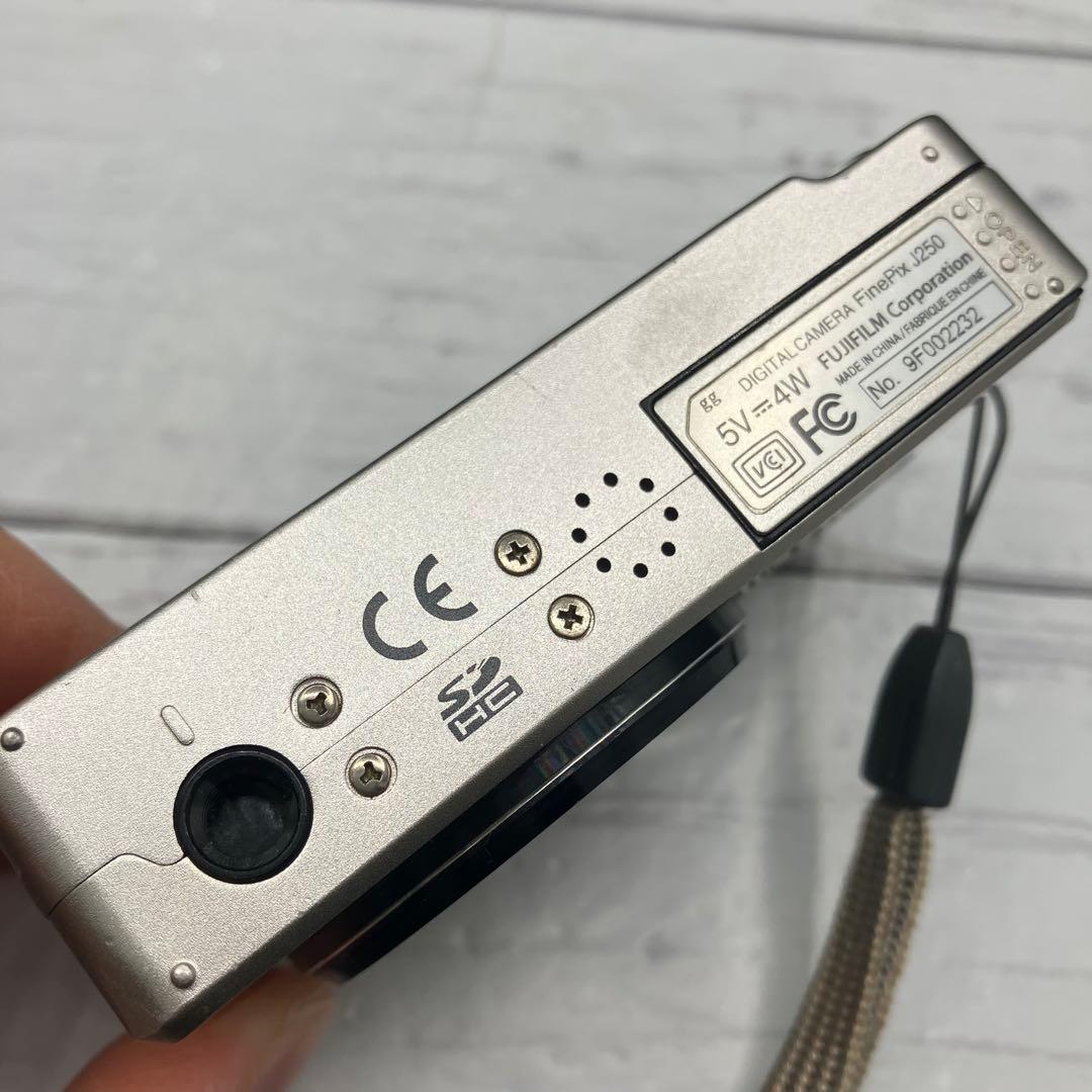 FUJIFILM FinePix J250 デジタルカメラ