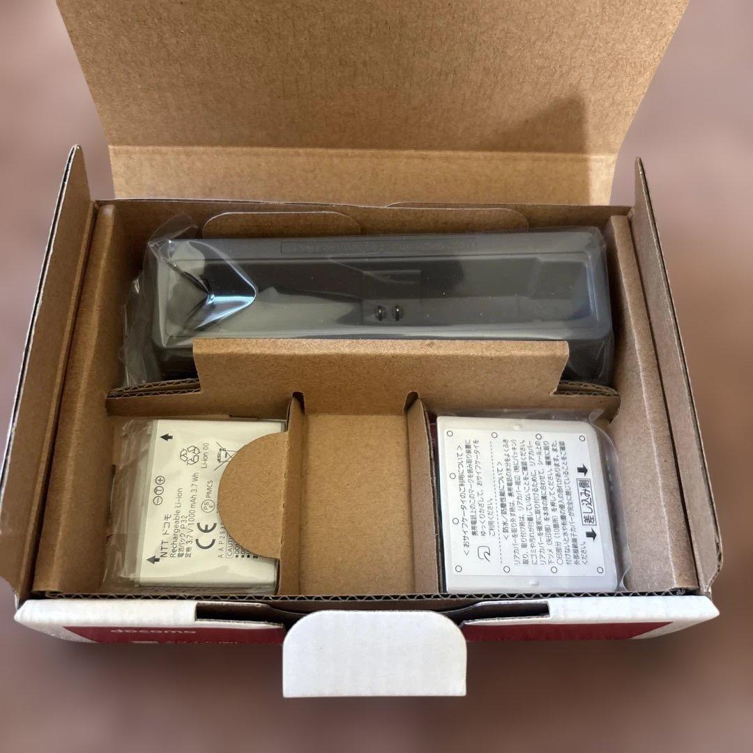 docomo P-01H ホワイト 新品未使用