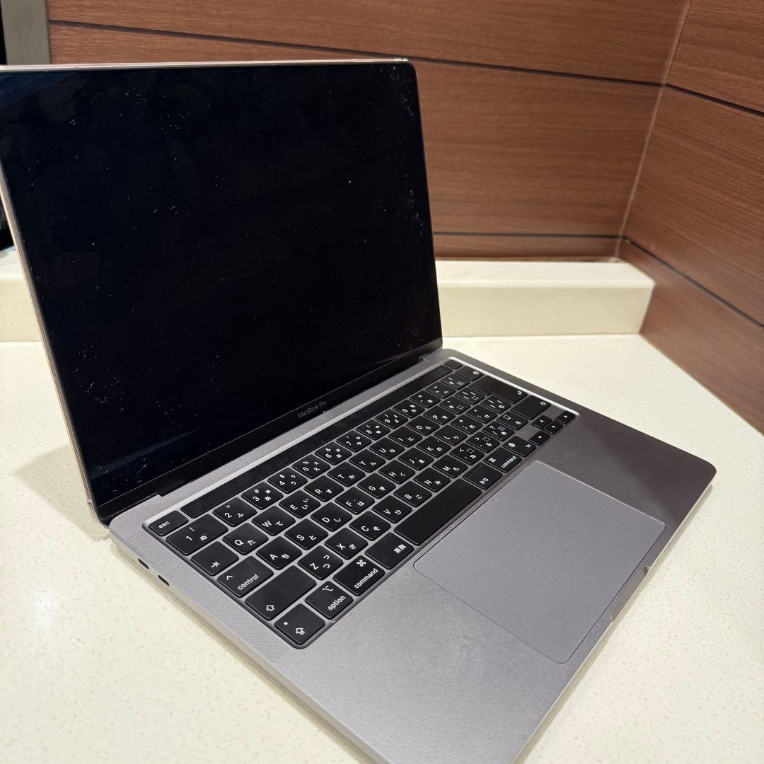2020年製　MacBookpro 13 M1チップ搭載8GB 256GB
