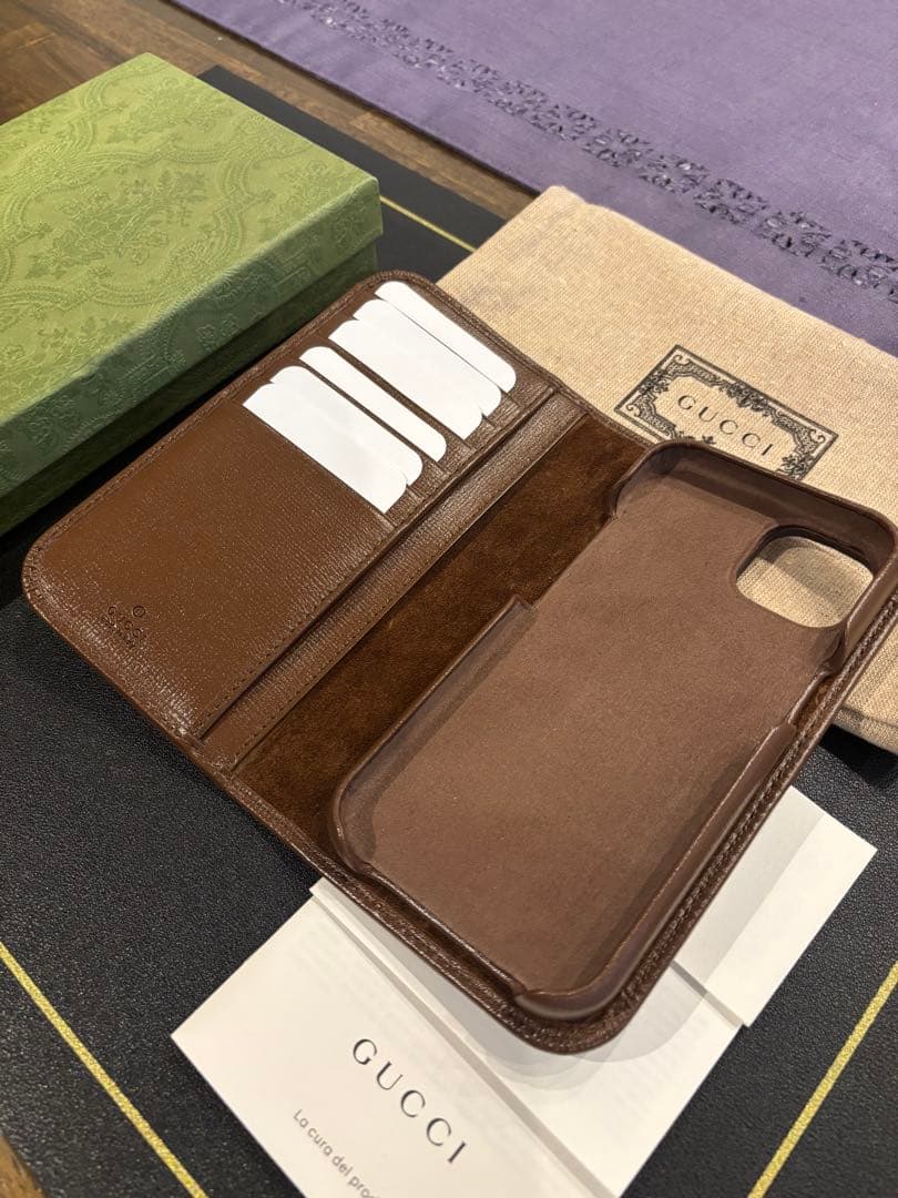 GUCCI 手帳型ケース iPhone15 新品