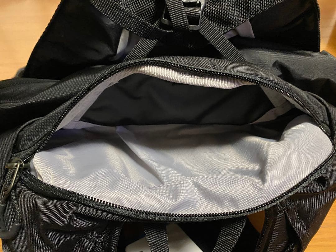 SALOMON MTN 30 ユニセックス スキーバック バックパック