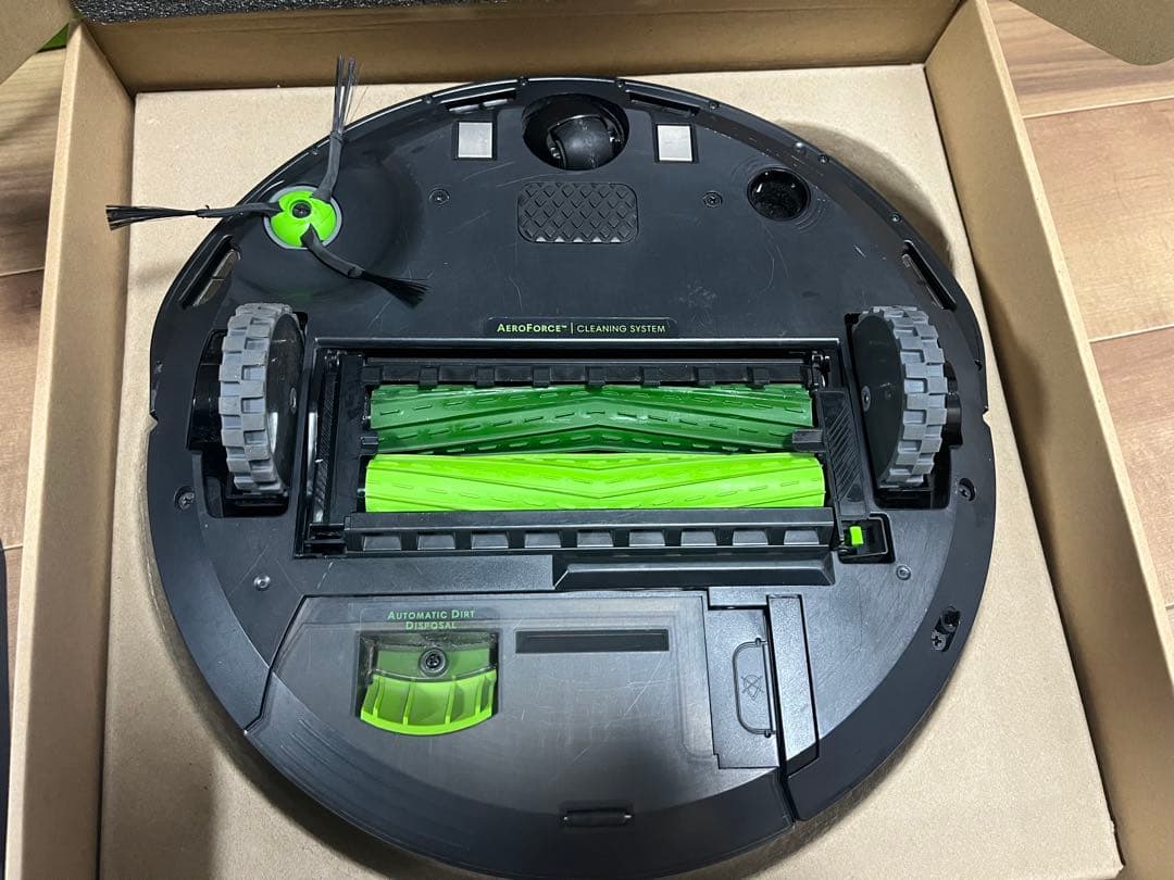 iRobot Roomba i3+ 本体 CleanBase付き ルンバ i3+