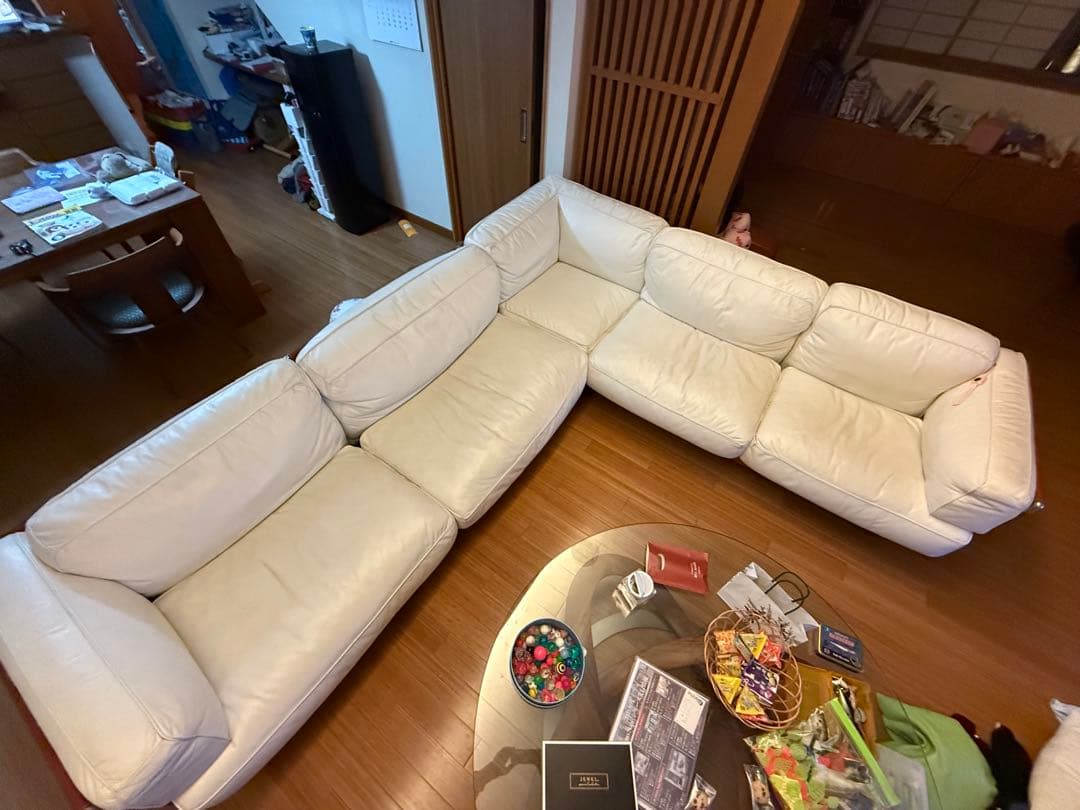 ポルトローナフラウ　クッション5個付き