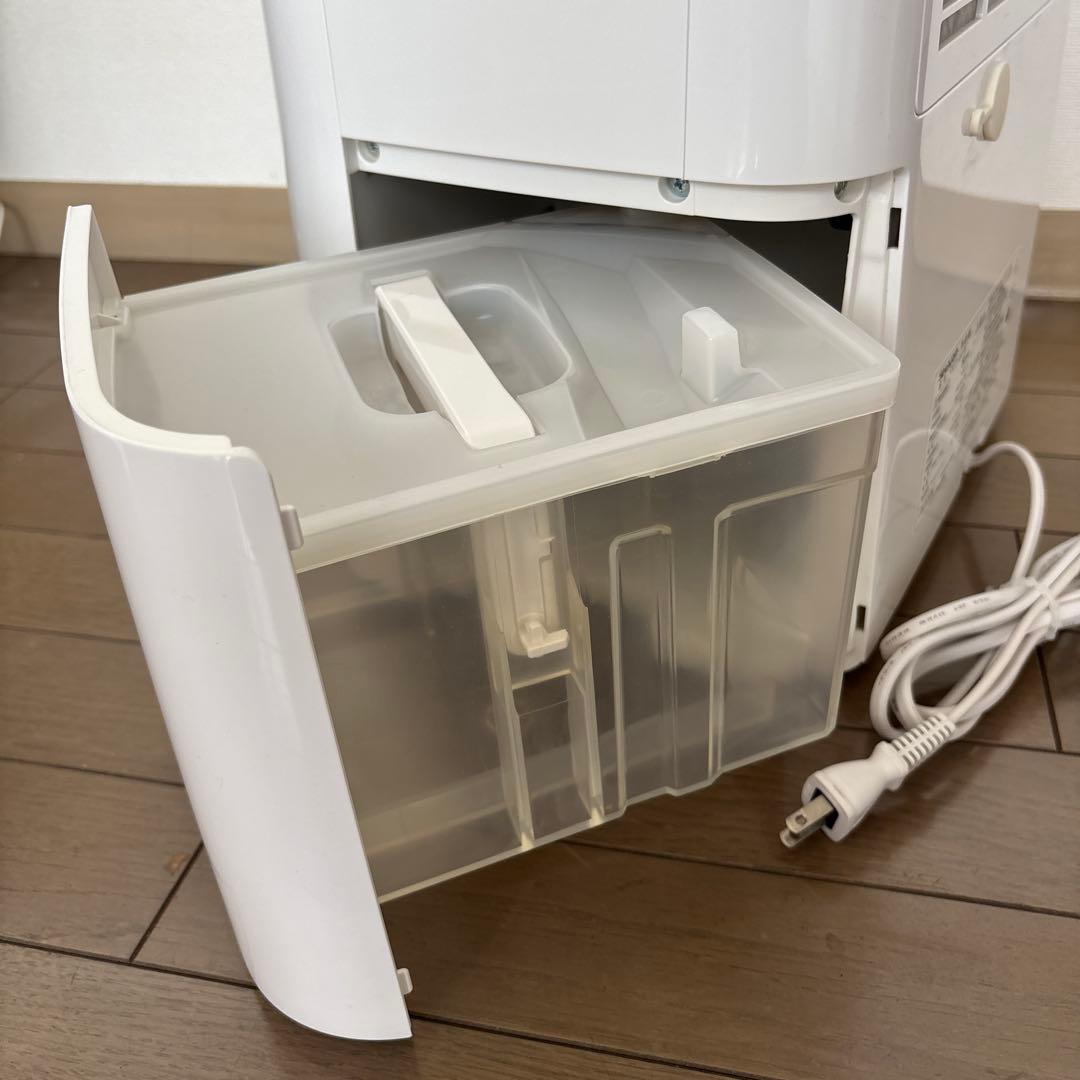 SHARPプラズマクラスター 衣類乾燥除湿機 2016年製 CV-F120-W