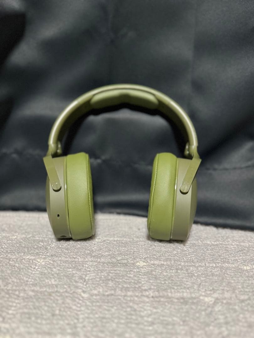 [最終値下げ] Skullcandy ヘッドホン オリーブグリーン